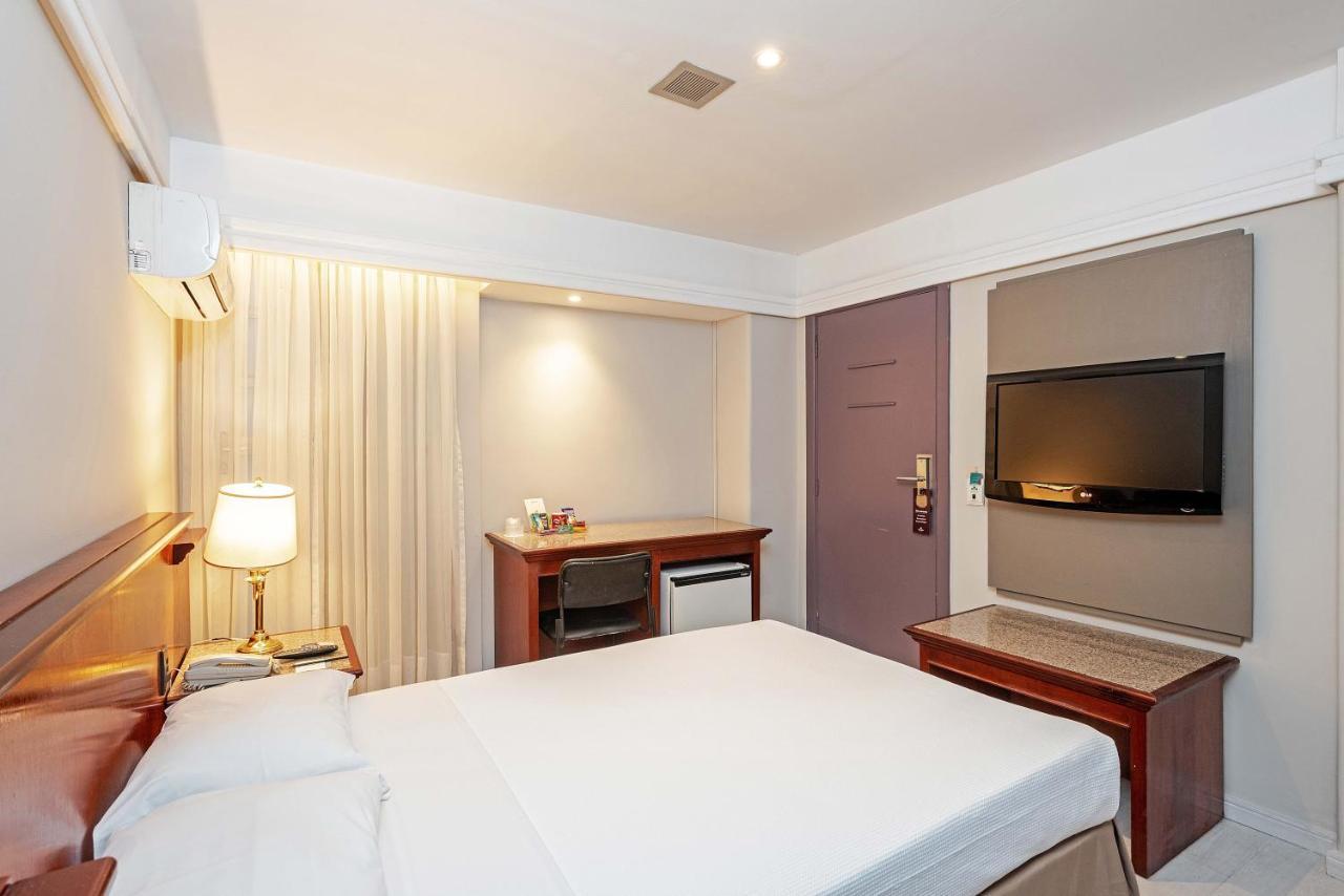 Quarto Individual Standard